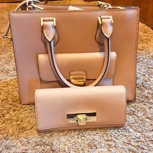 💜SOLD💜BEAUTIFUL Dusty Rose Michael Kors set❤️
